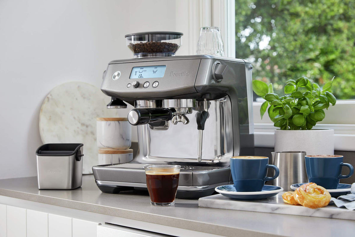 Breville Barista Pro BES878BSS Espresso Machine with Grinder & ThermoJet, Brushed Stainless Steel