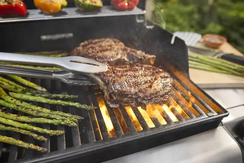 Weber Spirit E-325 Gas Grills - image 2